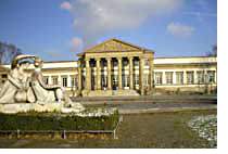 Eine der Aufgaben am Staatlichen Museum fr Naturkunde in Stuttgart, hier das Schloss Rosenstein, ist die taxonomisch-systematische Forschung. Foto: Ute Schweizer